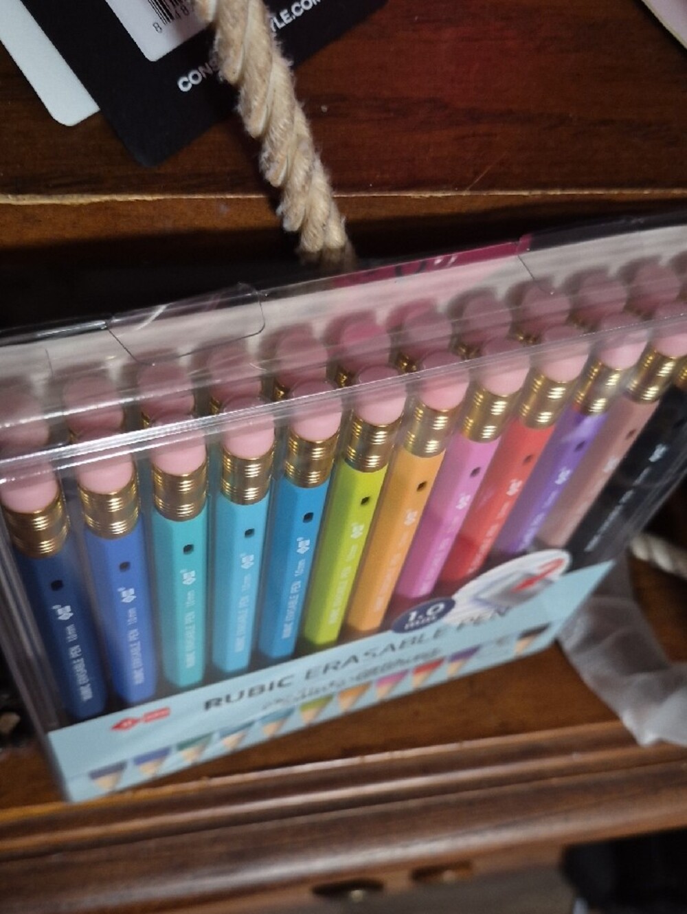 Erasable Pen Set - Multicolor Creative Lettering Nwt - Picture 3 of 7